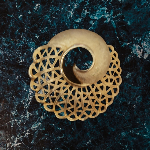 Jewelry | 196s Vintage Brooch Pin Golden Openwork Circle Brooch | Poshmark